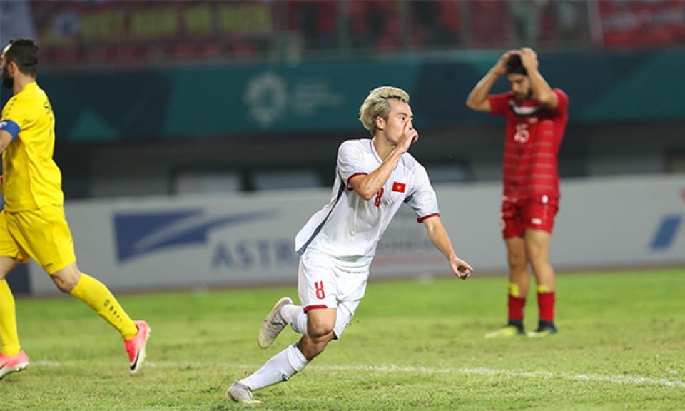 Giải bóng đá Đông Nam Á AFF Cup có bao nhiêu đội tham gia ? 4