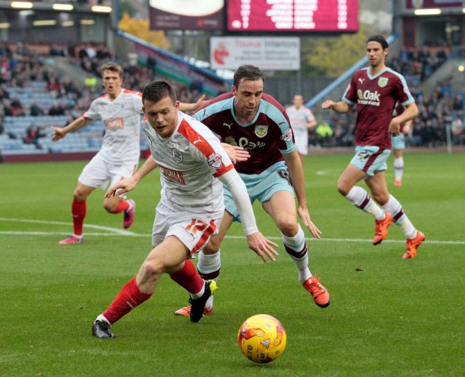 Tỷ lệ cược Burnley vs Huddersfield lúc 21h ngày 6/10 vòng 8 NHA 1