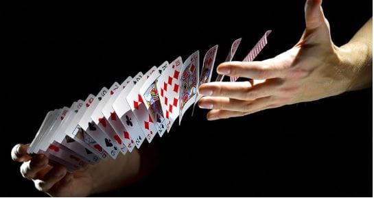 Bật mí mánh khóe chia bài lấy xì để thắng áp đảo trong trò xì dách 1