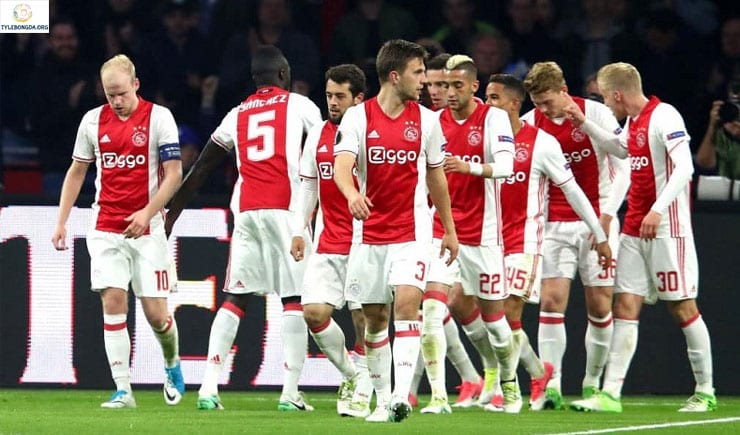 Soi kèo tỷ số bóng đá trận Valencia vs Ajax Amsterdam Soi kèo tỷ số bóng đá trận Valencia vs Ajax Amsterdam